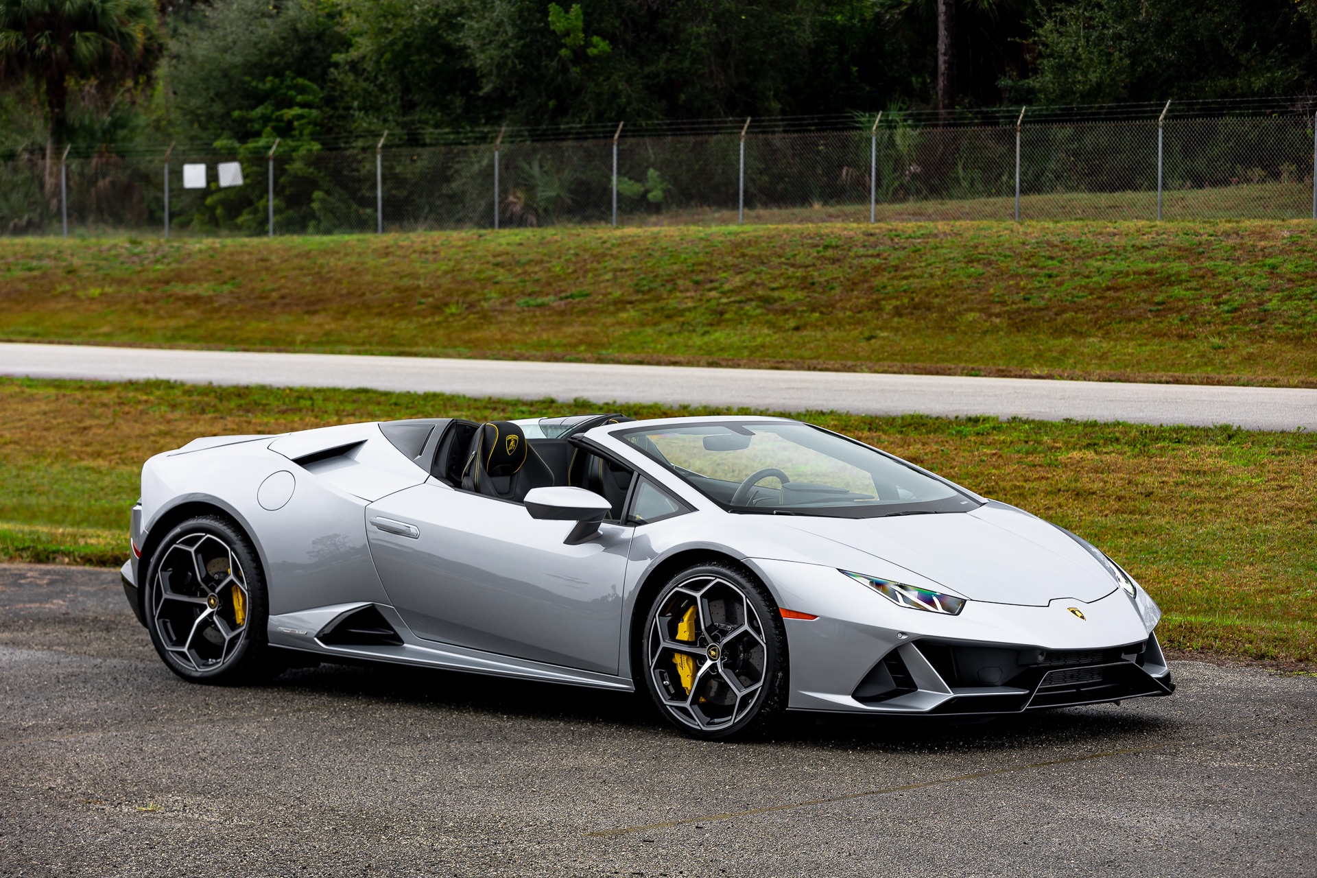 Used 2020 Lamborghini Huracan LP 640 4 EVO Spyder For Sale 270 210