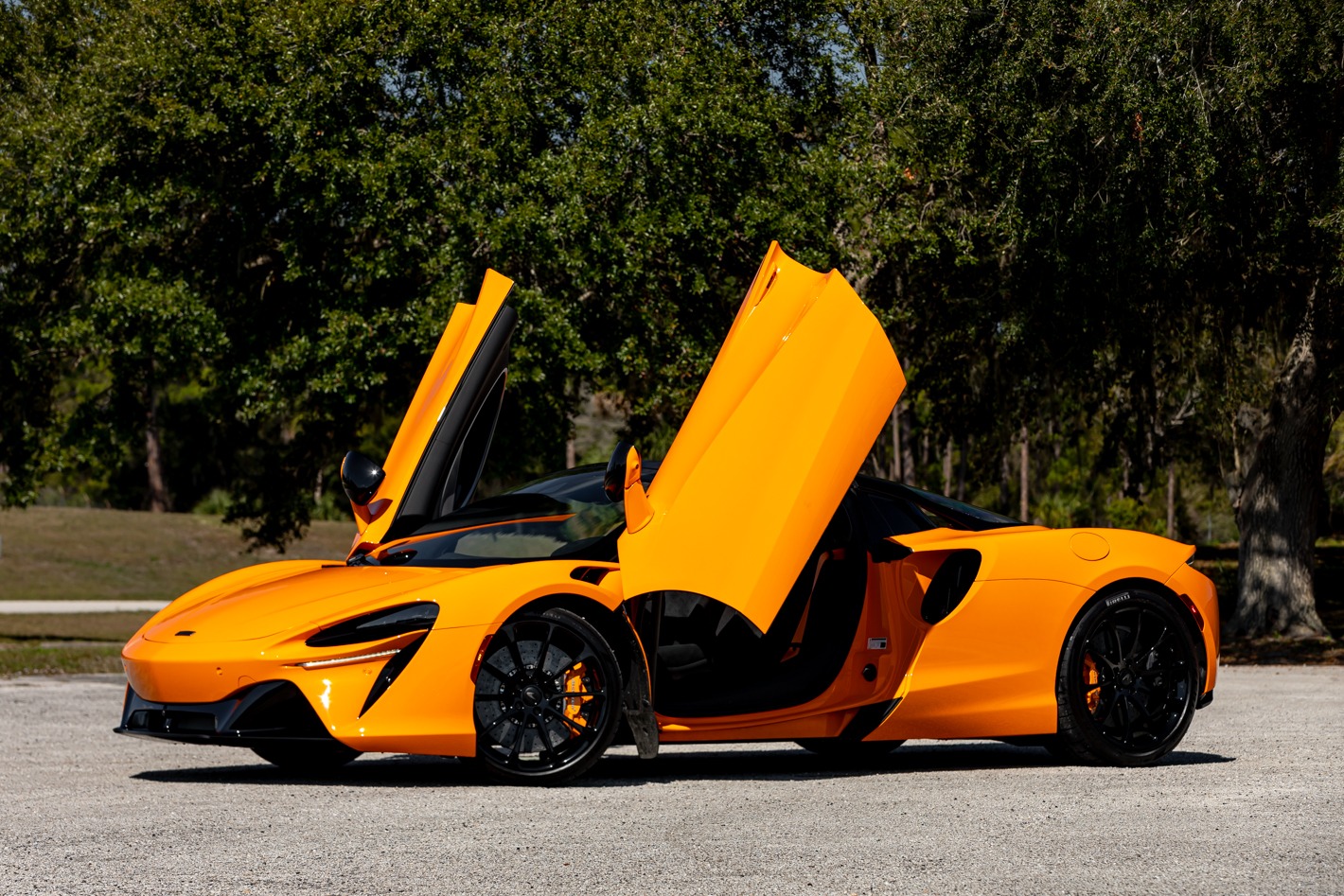 Used 2025 McLaren Artura Performance with VIN SBM16BEA0SW003214 for sale in Titusville, FL